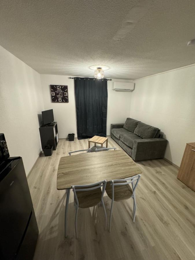 Studio Avec Terrasse Vue Sur Cousson 디뉴레뱅 외부 사진