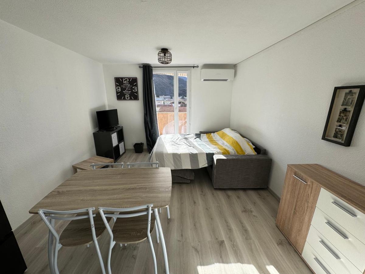 Studio Avec Terrasse Vue Sur Cousson 디뉴레뱅 외부 사진